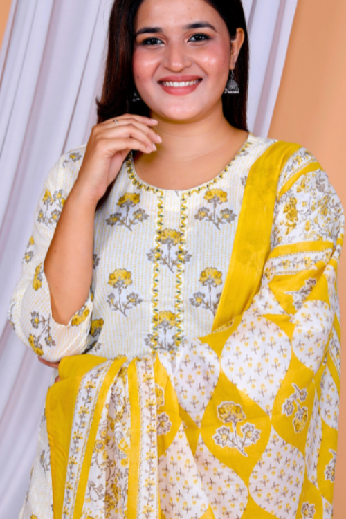 Elegant Anchor Moti Kurti Set